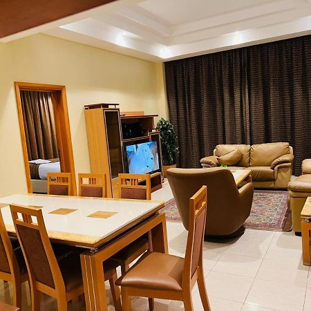 Elite Tower Apartment Seef Екстериор снимка